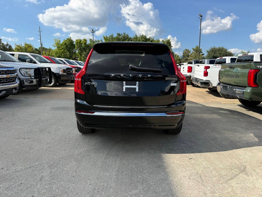 Volvo XC90 Recharge Vehicle Full-screen Gallery Image 43
