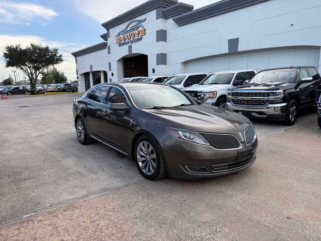 Lincoln MKS Vehicle Full-screen Gallery Image 02