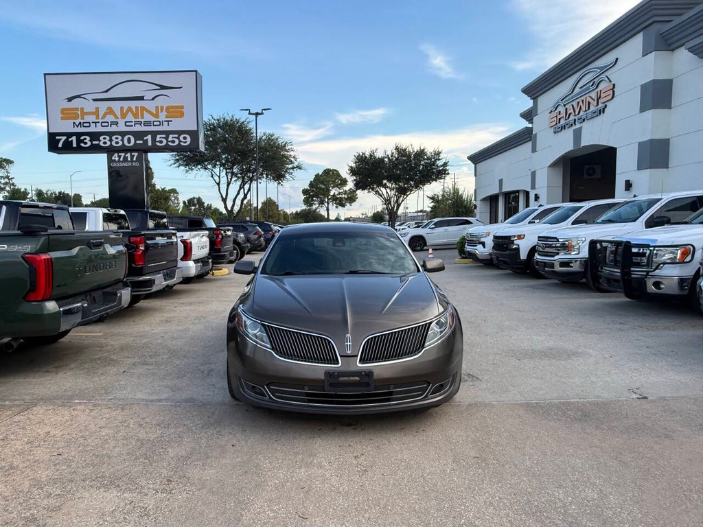 Lincoln MKS Vehicle Full-screen Gallery Image 39