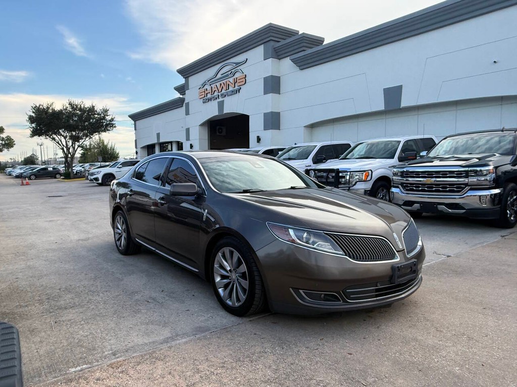 Lincoln MKS Vehicle Full-screen Gallery Image 40
