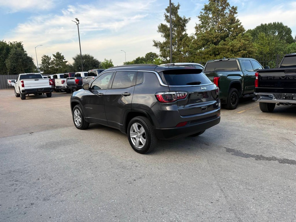 Jeep Compass Vehicle Full-screen Gallery Image 04