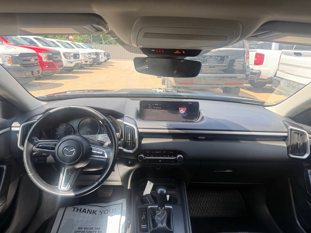Mazda CX-50 Vehicle Full-screen Gallery Image 17