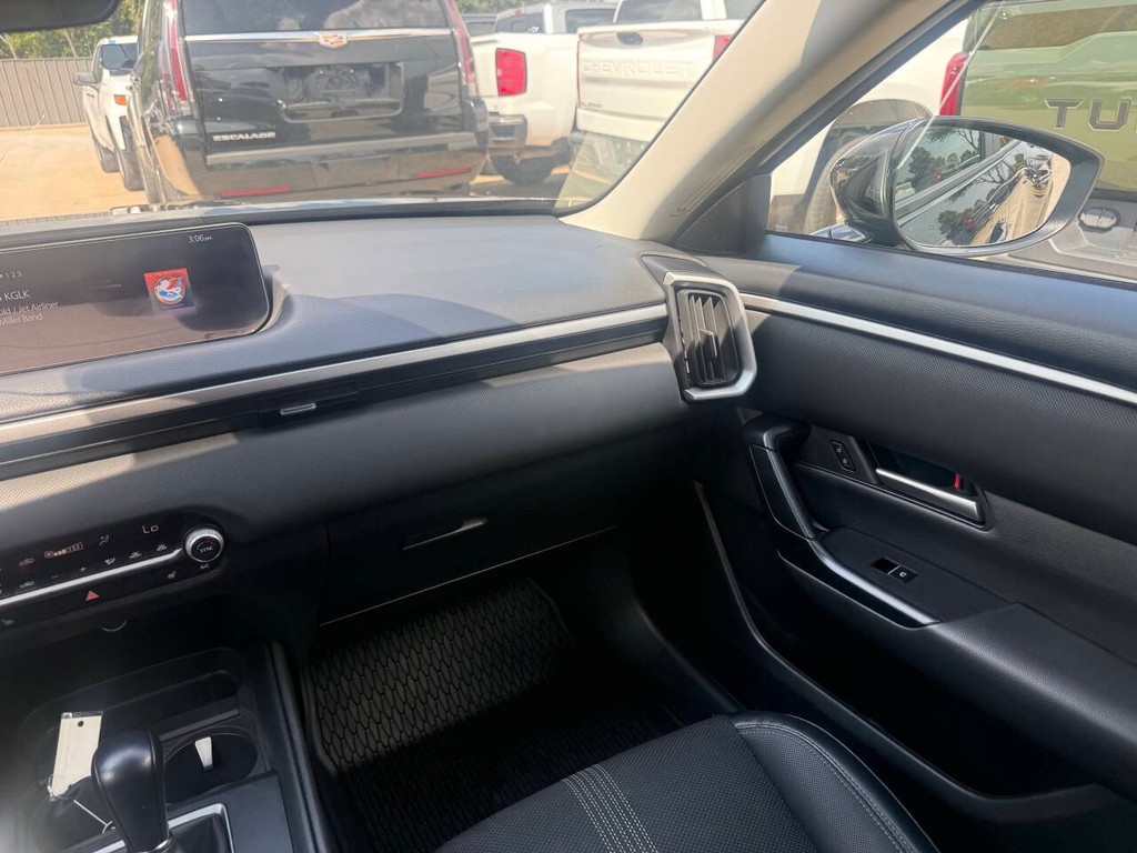 Mazda CX-50 Vehicle Full-screen Gallery Image 20