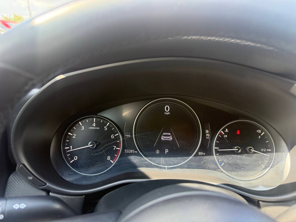 Mazda CX-50 Vehicle Full-screen Gallery Image 30