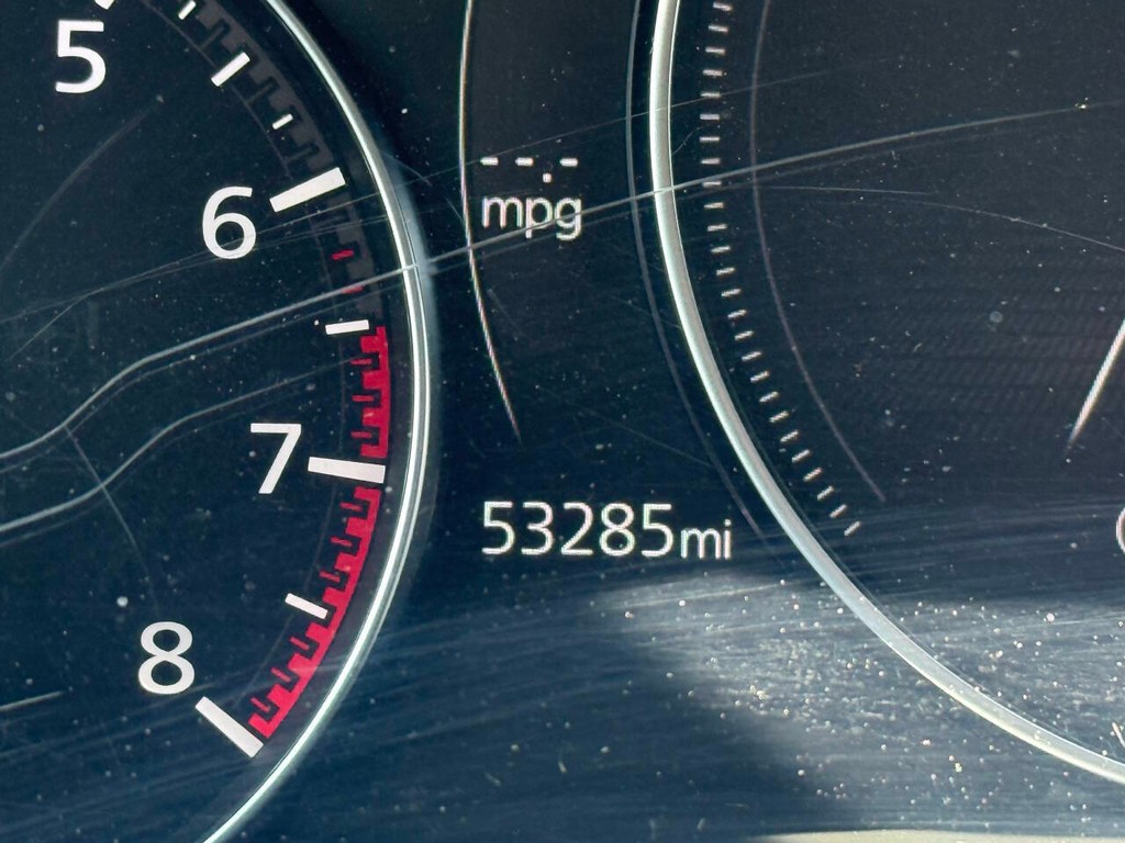 Mazda CX-50 Vehicle Full-screen Gallery Image 31