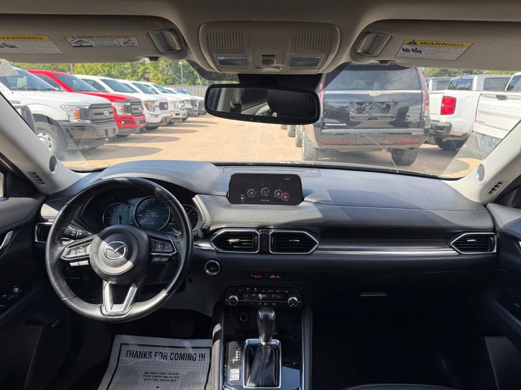 Mazda CX-5 Vehicle Full-screen Gallery Image 17