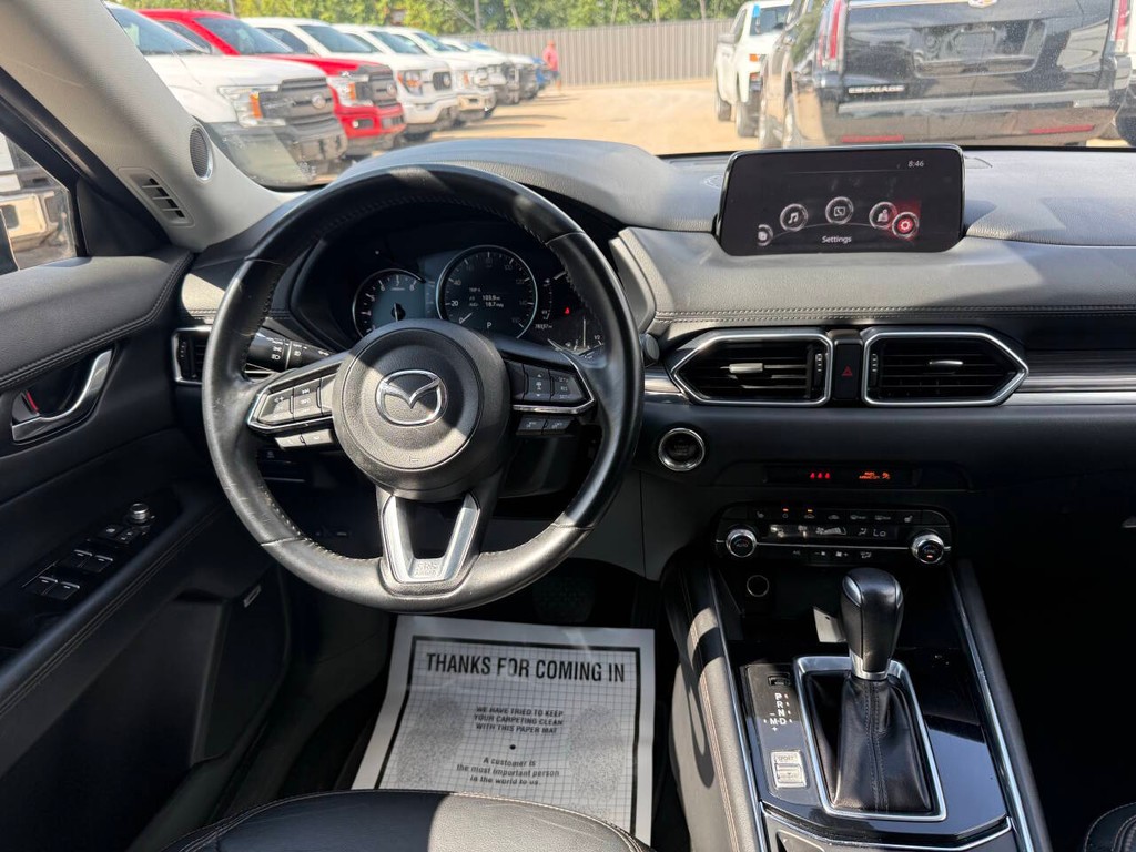 Mazda CX-5 Vehicle Full-screen Gallery Image 21