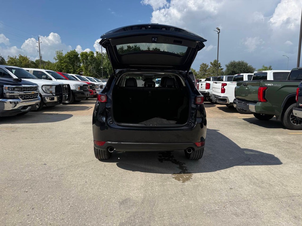 Mazda CX-5 Vehicle Full-screen Gallery Image 37