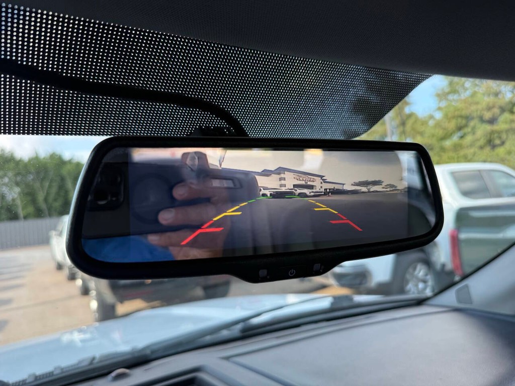 Ford F-150 Vehicle Full-screen Gallery Image 26