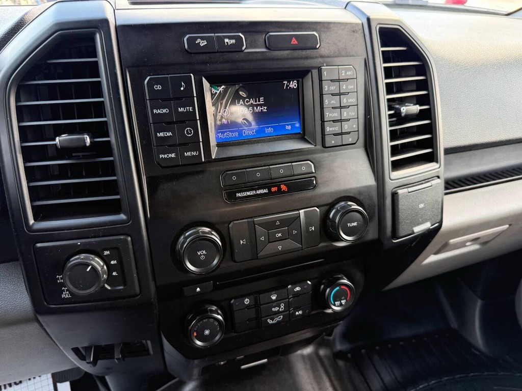 Ford F-150 Vehicle Full-screen Gallery Image 27