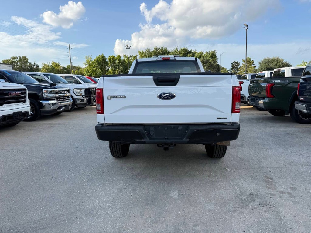 Ford F-150 Vehicle Full-screen Gallery Image 39