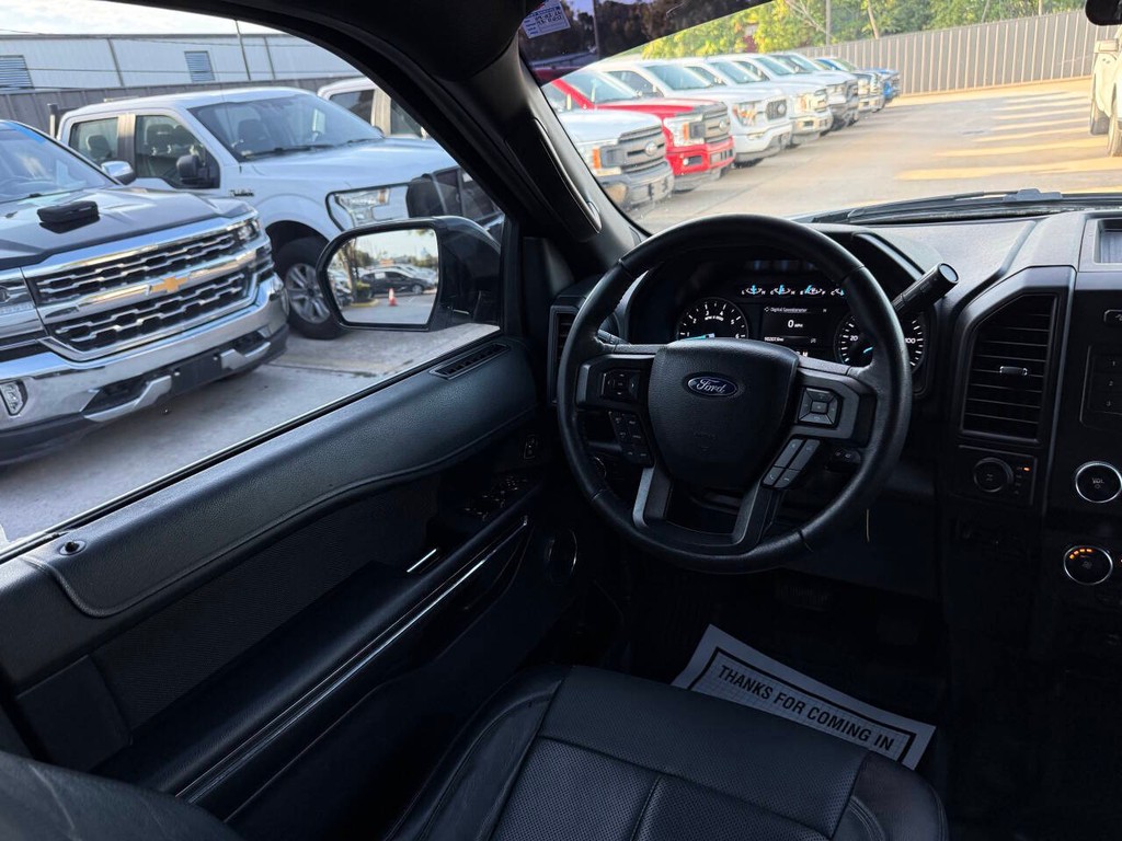 Ford Expedition Vehicle Full-screen Gallery Image 21