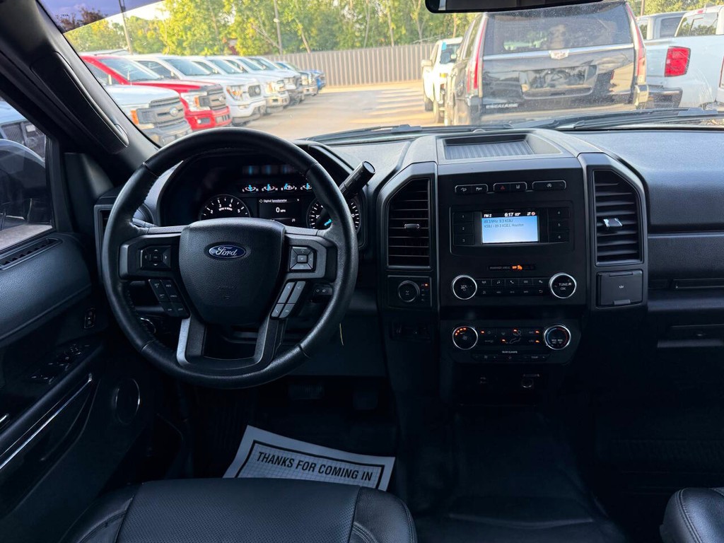 Ford Expedition Vehicle Full-screen Gallery Image 23