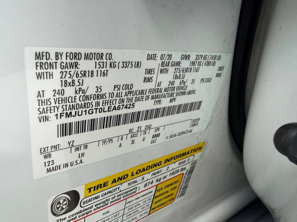 Ford Expedition Vehicle Full-screen Gallery Image 35