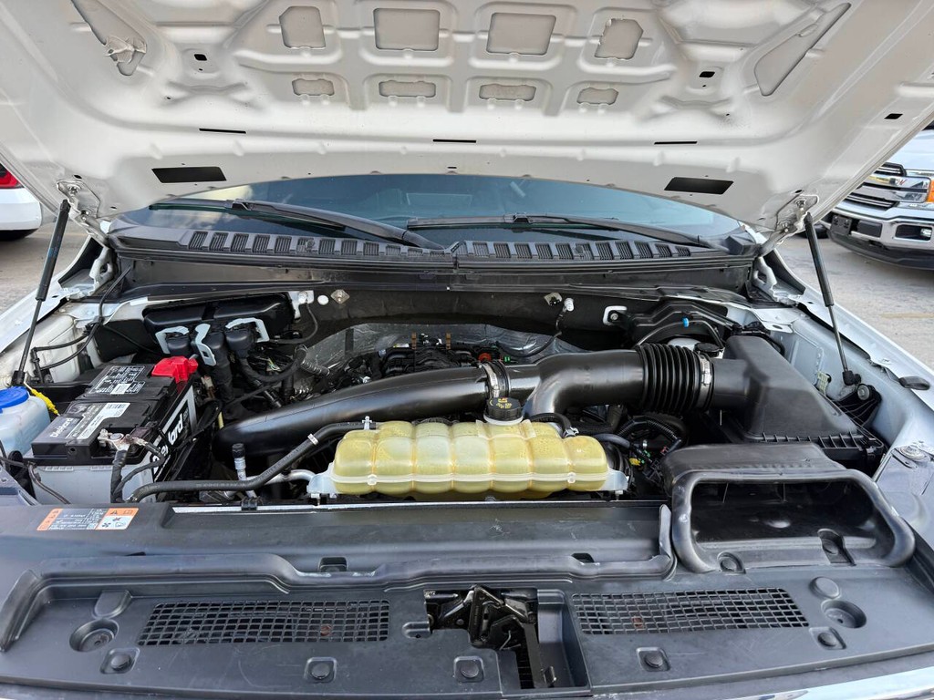 Ford Expedition Vehicle Full-screen Gallery Image 36
