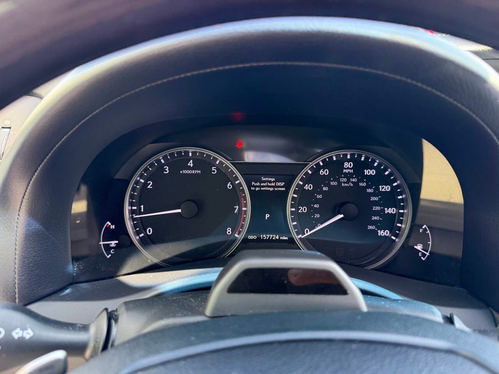 Lexus GS 350 Vehicle Full-screen Gallery Image 32