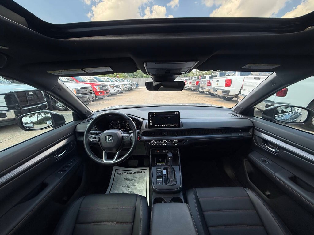 Honda CR-V Hybrid Vehicle Full-screen Gallery Image 18
