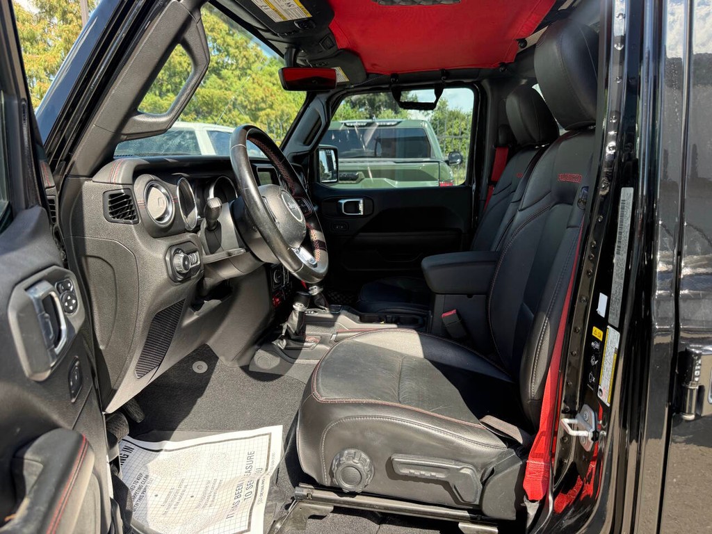 Jeep Wrangler Unlimited Vehicle Full-screen Gallery Image 07