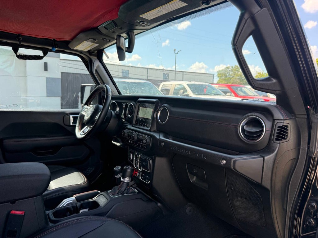 Jeep Wrangler Unlimited Vehicle Full-screen Gallery Image 09