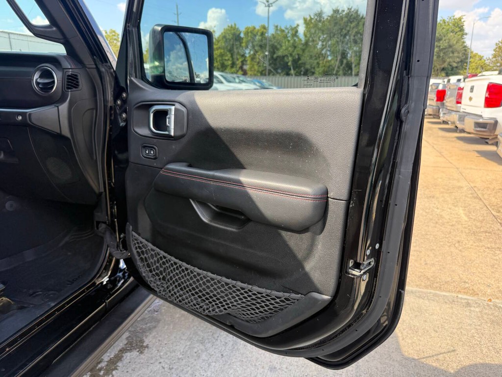 Jeep Wrangler Unlimited Vehicle Full-screen Gallery Image 11