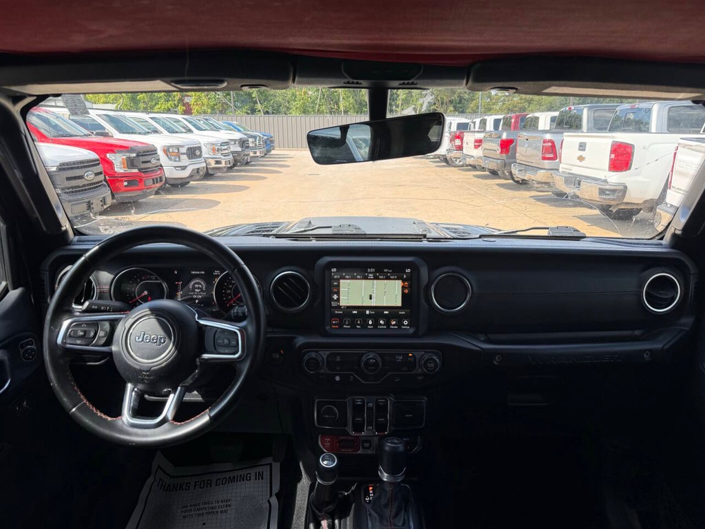 Jeep Wrangler Unlimited Vehicle Full-screen Gallery Image 17
