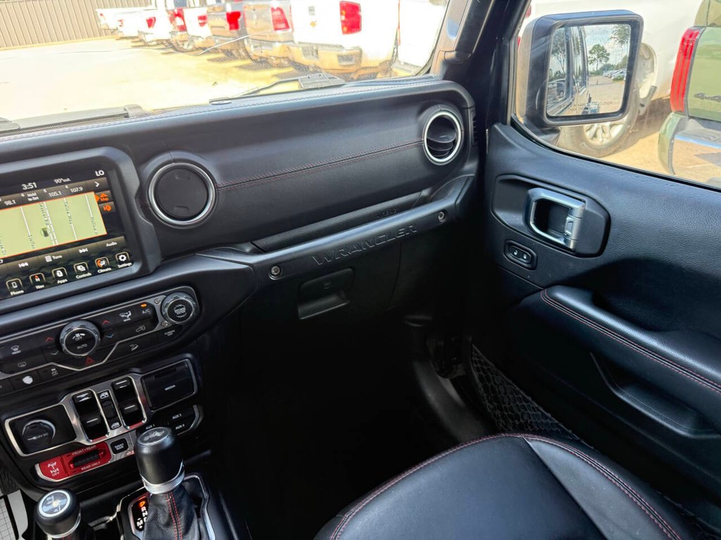 Jeep Wrangler Unlimited Vehicle Full-screen Gallery Image 20