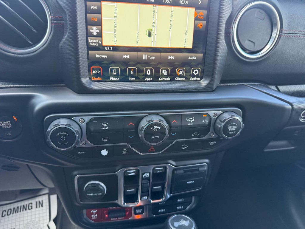 Jeep Wrangler Unlimited Vehicle Full-screen Gallery Image 27