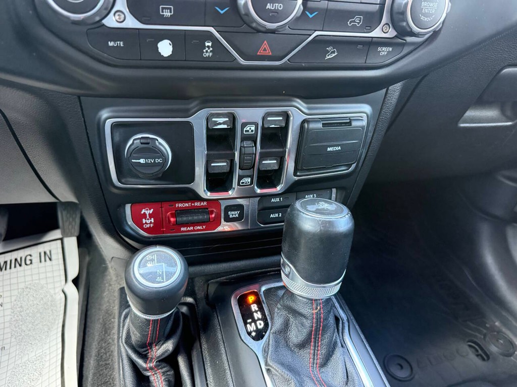 Jeep Wrangler Unlimited Vehicle Full-screen Gallery Image 28