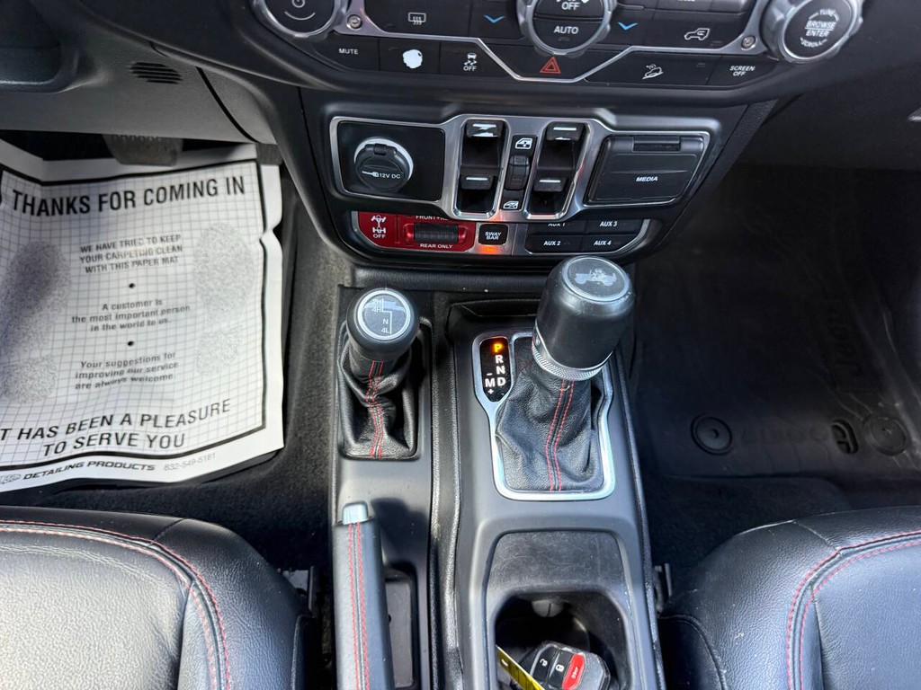 Jeep Wrangler Unlimited Vehicle Full-screen Gallery Image 29