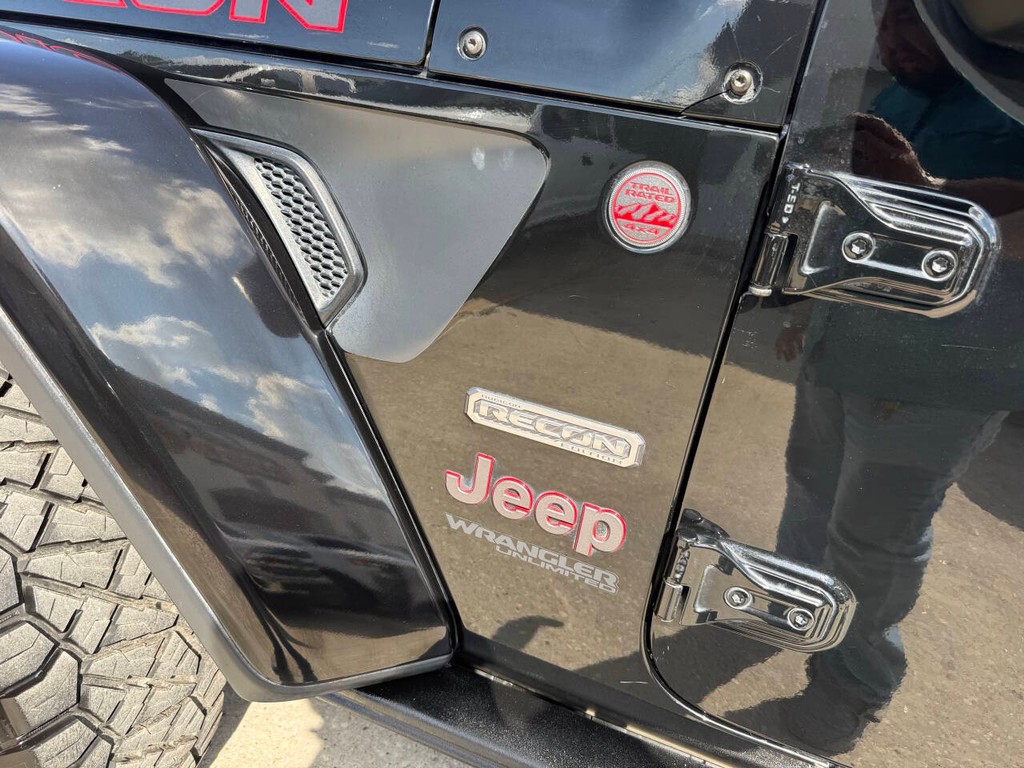 Jeep Wrangler Unlimited Vehicle Full-screen Gallery Image 35