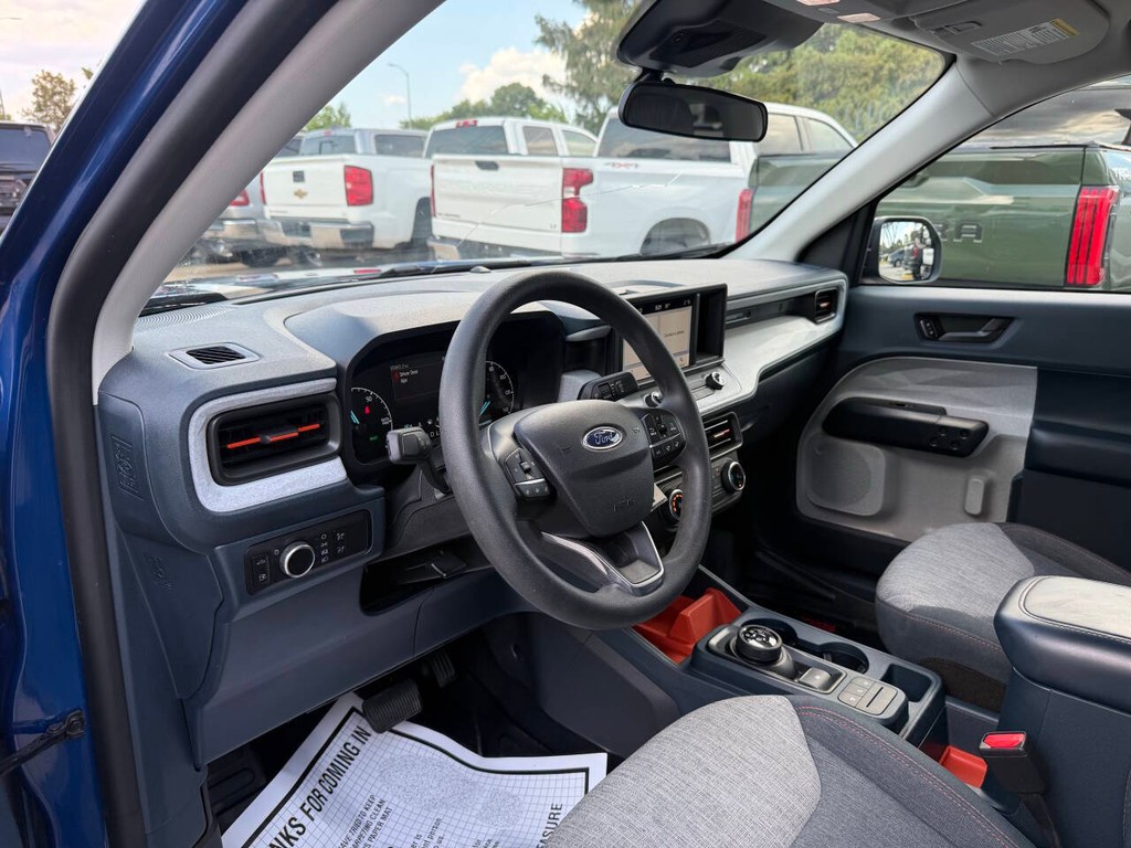 Ford Maverick Vehicle Full-screen Gallery Image 06
