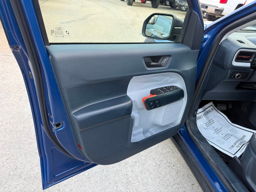 Ford Maverick Vehicle Full-screen Gallery Image 08