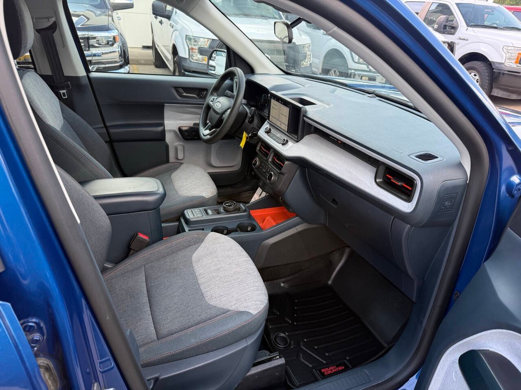 Ford Maverick Vehicle Full-screen Gallery Image 10