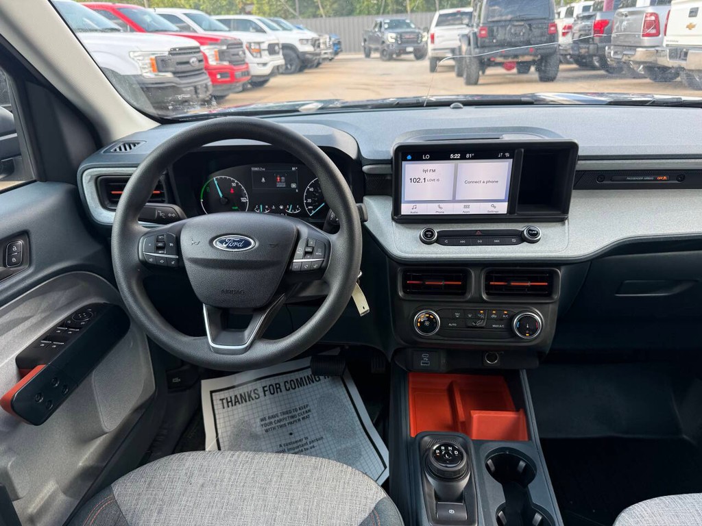 Ford Maverick Vehicle Full-screen Gallery Image 21