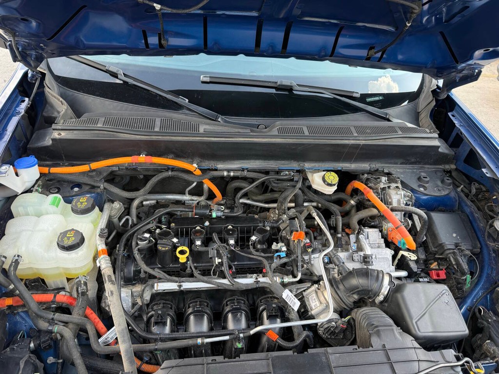 Ford Maverick Vehicle Full-screen Gallery Image 34