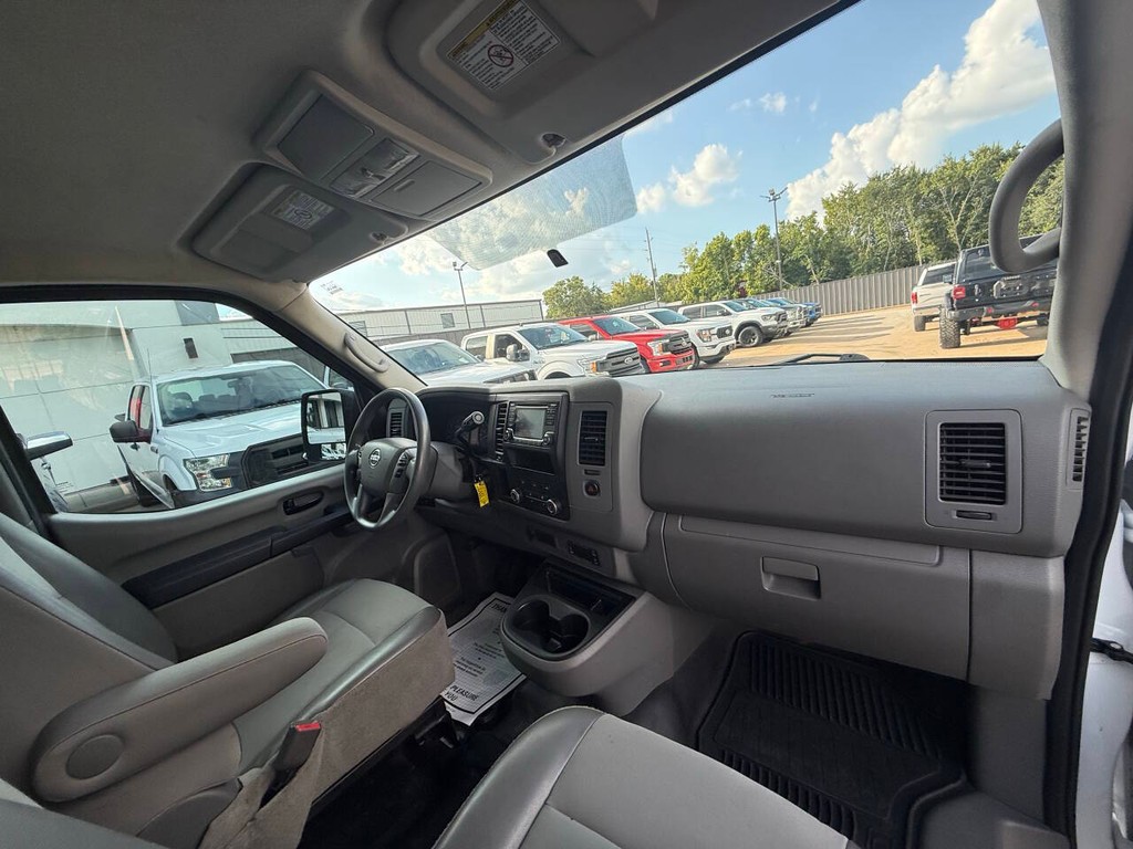 Nissan NV Cargo Vehicle Full-screen Gallery Image 13