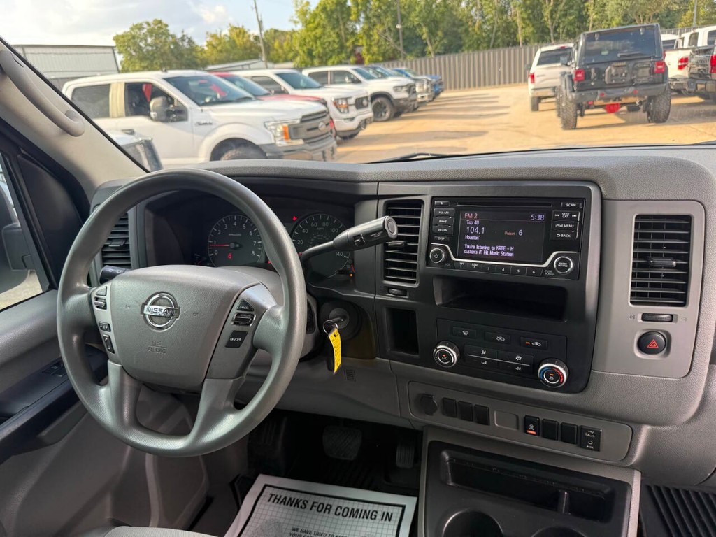 Nissan NV Cargo Vehicle Full-screen Gallery Image 14