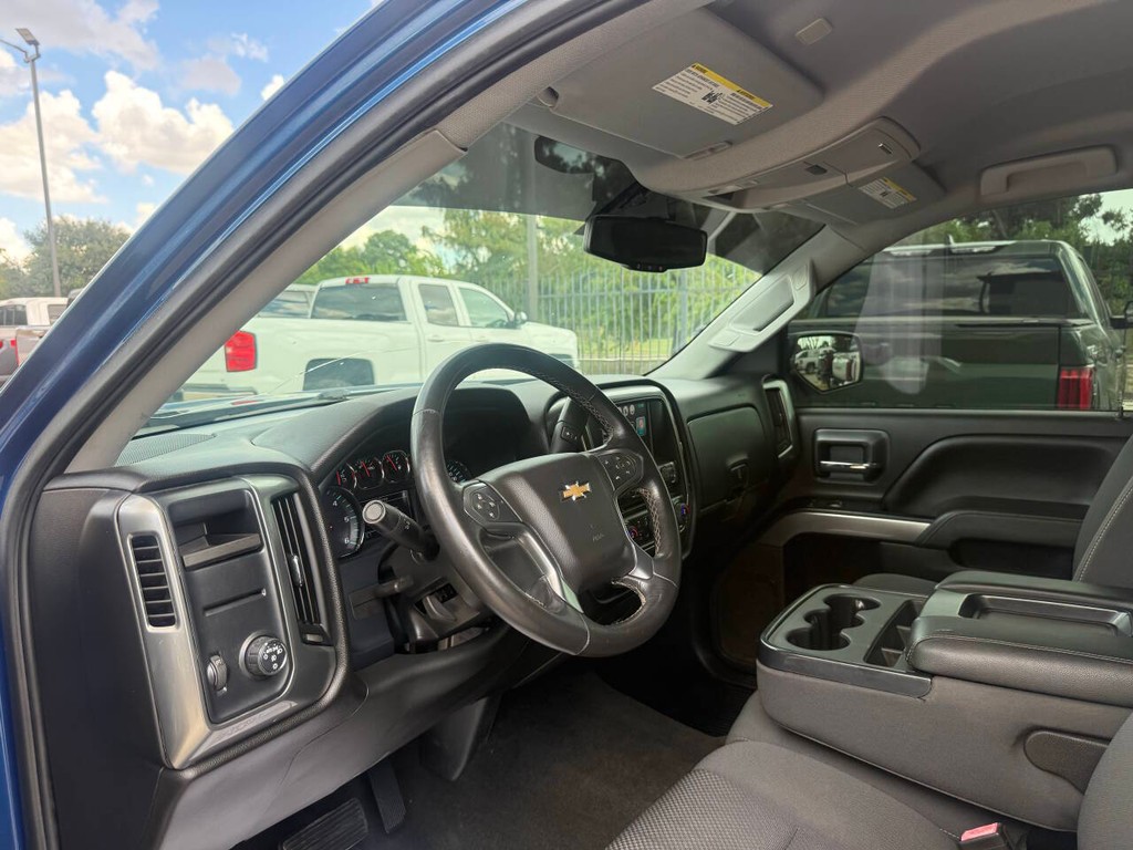 Chevrolet Silverado 1500 Vehicle Full-screen Gallery Image 06