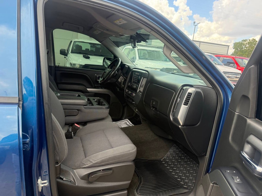 Chevrolet Silverado 1500 Vehicle Full-screen Gallery Image 10