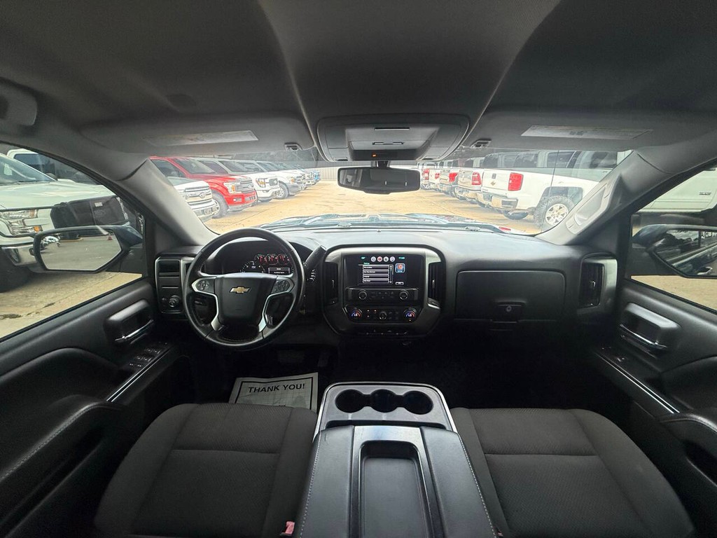 Chevrolet Silverado 1500 Vehicle Full-screen Gallery Image 18
