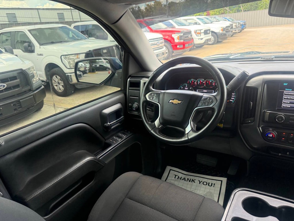 Chevrolet Silverado 1500 Vehicle Full-screen Gallery Image 19