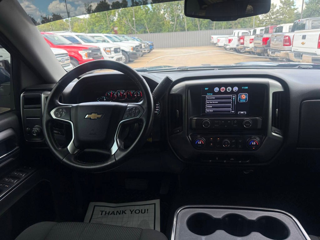 Chevrolet Silverado 1500 Vehicle Full-screen Gallery Image 21
