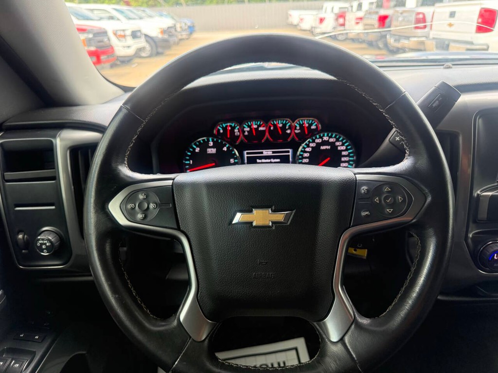 Chevrolet Silverado 1500 Vehicle Full-screen Gallery Image 23