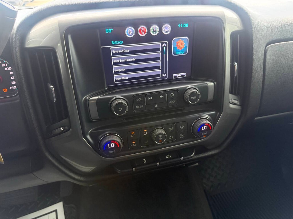 Chevrolet Silverado 1500 Vehicle Full-screen Gallery Image 27