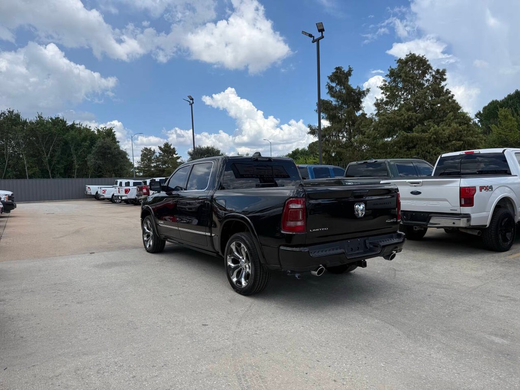 Ram 1500 Vehicle Full-screen Gallery Image 04