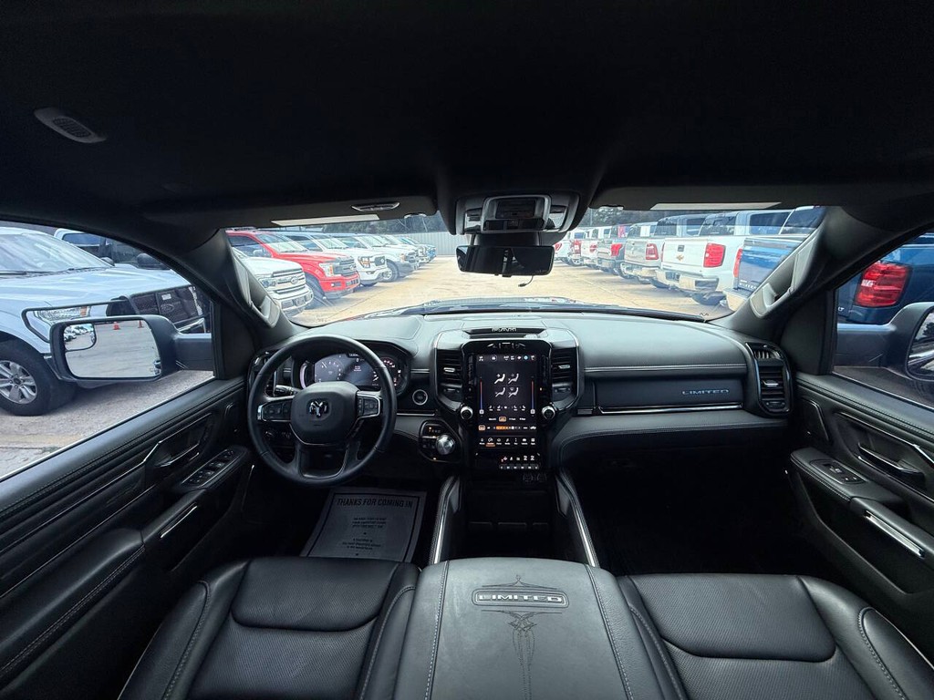 Ram 1500 Vehicle Full-screen Gallery Image 18
