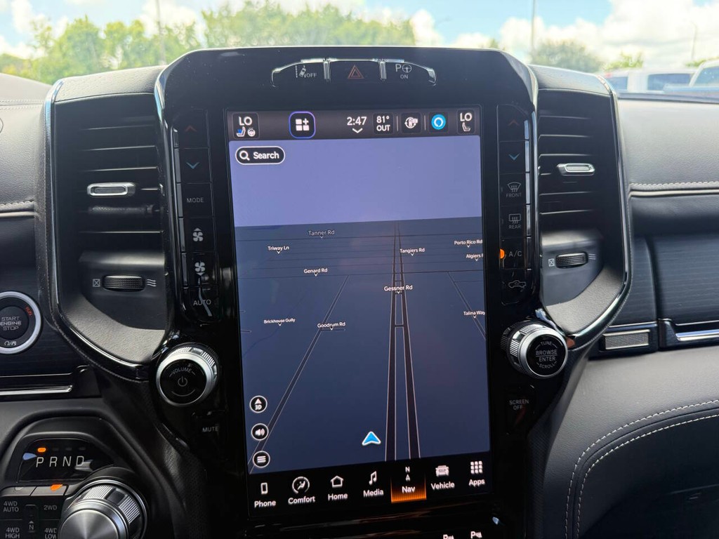 Ram 1500 Vehicle Full-screen Gallery Image 25