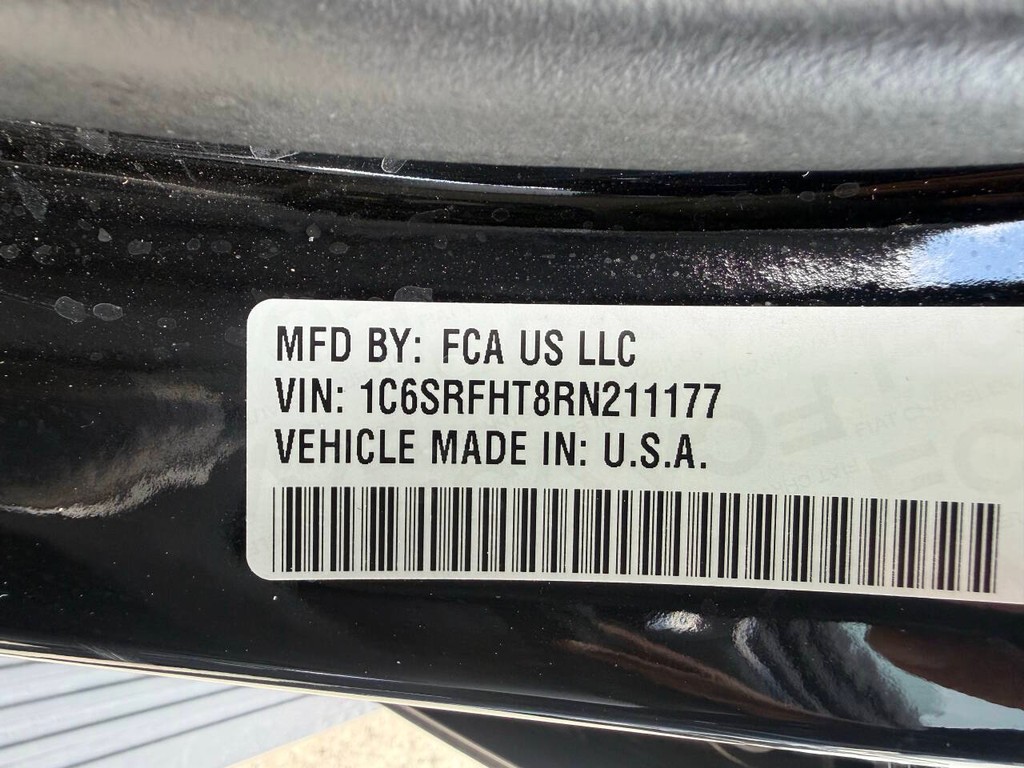 Ram 1500 Vehicle Full-screen Gallery Image 33