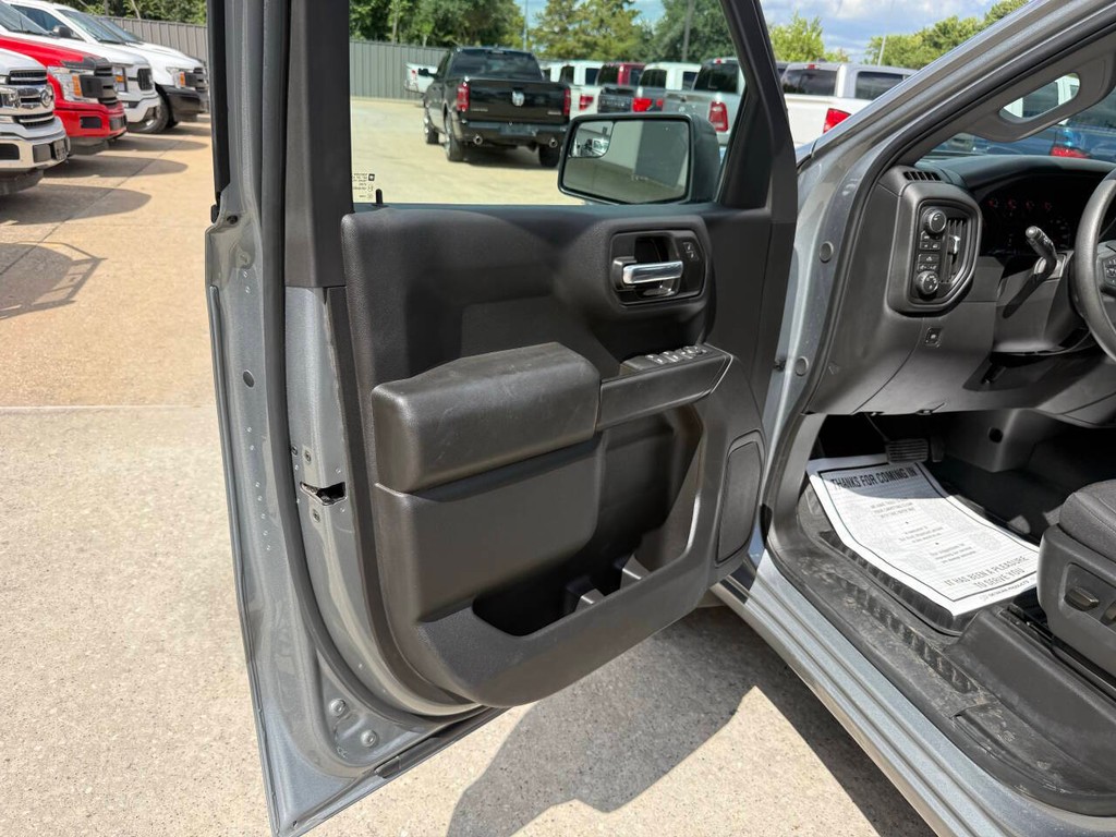 Chevrolet Silverado 1500 Vehicle Full-screen Gallery Image 08