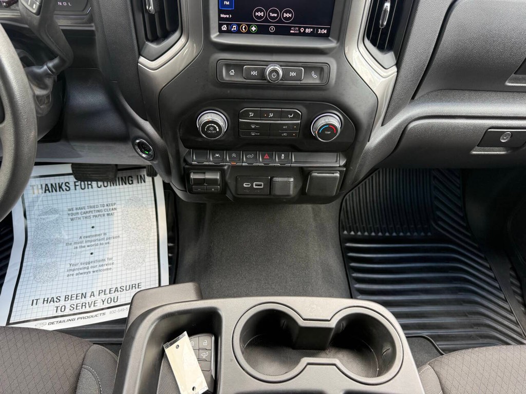 Chevrolet Silverado 1500 Vehicle Full-screen Gallery Image 27